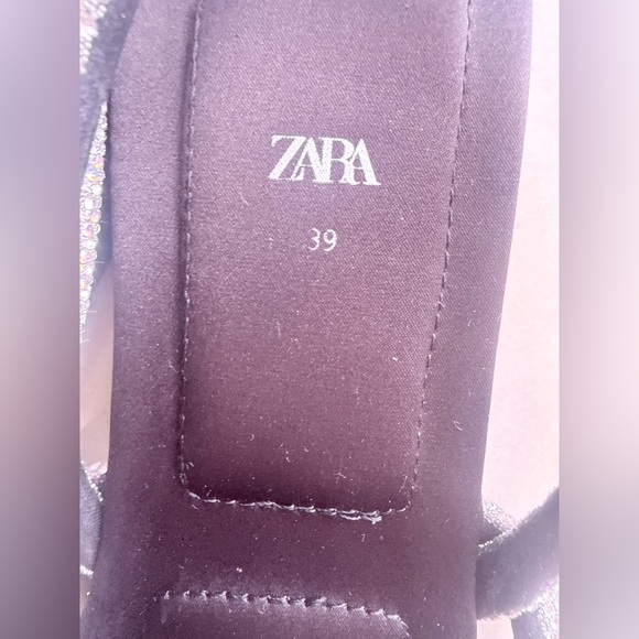 Zara Women's Sandals in Black Silver Accents Zara RHINESTONE FLAT SANDALS 39 - Picture 9 of 10